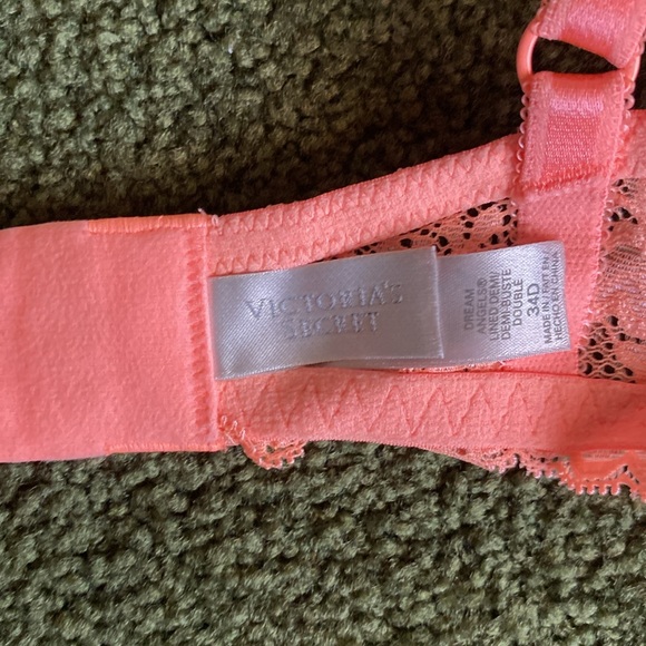 Victoria’s Secret Dream Angels lined Demi bra - Picture 3 of 7